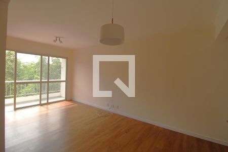 Sala de apartamento para alugar com 3 quartos, 82m² em Parque Residencial Julia, São Paulo