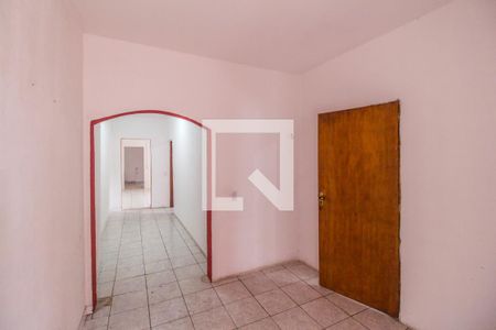 Sala de casa para alugar com 2 quartos, 220m² em Vila Creti, Carapicuíba