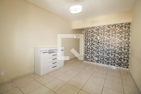 Sala  de kitnet/studio para alugar com 1 quarto, 45m² em Centro, Campinas