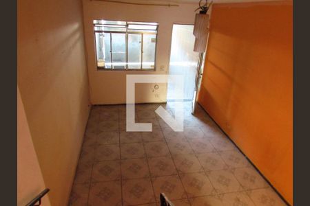 Sala de casa para alugar com 2 quartos, 105m² em Jd Maria Luiza, Taboão da Serra