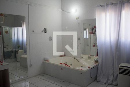 Casa para alugar com 2 quartos, 190m² em Vila Creti, Carapicuíba