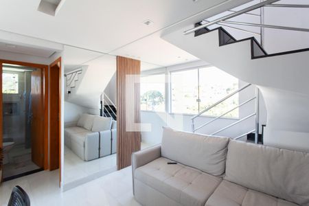 Sala de apartamento à venda com 3 quartos, 90m² em Piratininga, Belo Horizonte