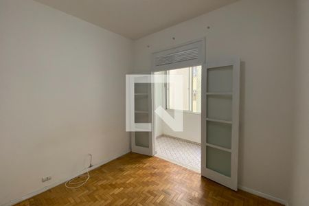 Quarto 1 de apartamento para alugar com 2 quartos, 70m² em Cosme Velho, Rio de Janeiro