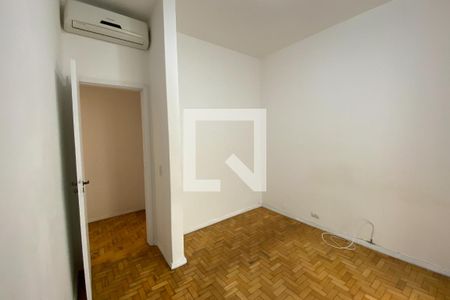 Quarto 1 de apartamento para alugar com 2 quartos, 70m² em Cosme Velho, Rio de Janeiro