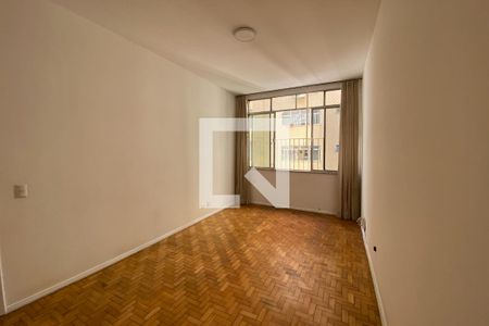 Sala de apartamento para alugar com 2 quartos, 70m² em Cosme Velho, Rio de Janeiro