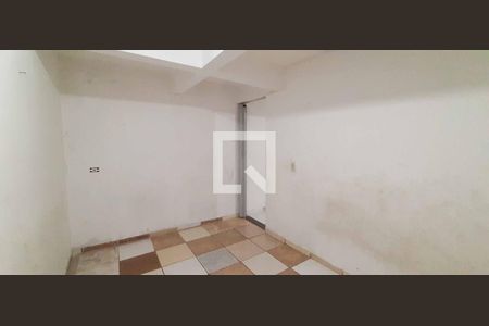 Quarto de casa para alugar com 1 quarto, 50m² em Bandeiras, Osasco