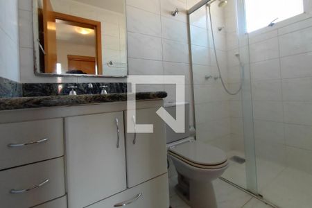 Banheiro Suíte de apartamento para alugar com 3 quartos, 92m² em Cambuí, Campinas