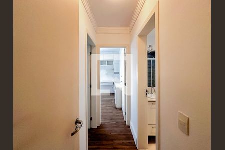 Corredor Quartos de apartamento para alugar com 2 quartos, 90m² em Santo Amaro, São Paulo