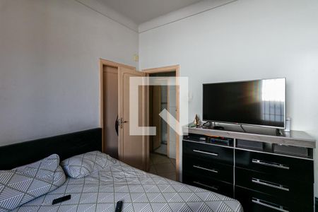 Quarto 1 de casa à venda com 3 quartos, 360m² em Carlos Prates, Belo Horizonte