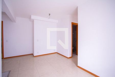 Sala de apartamento para alugar com 2 quartos, 65m² em Mutondo, São Gonçalo