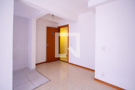 Sala de apartamento para alugar com 2 quartos, 65m² em Mutondo, São Gonçalo