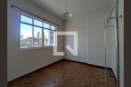 Quarto de apartamento para alugar com 1 quarto, 67m² em Centro, Curitiba