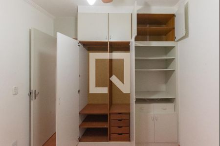 Quarto 2 - Armários de apartamento para alugar com 2 quartos, 56m² em Swift, Campinas