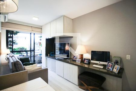 Sala de apartamento à venda com 2 quartos, 54m² em Vila Olímpia, São Paulo