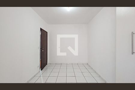 Sala / Quarto de kitnet/studio para alugar com 1 quarto, 45m² em Jardim Satélite, São Paulo