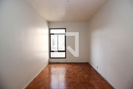 Quarto 1 de apartamento para alugar com 2 quartos, 72m² em Santana, Porto Alegre