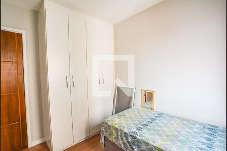 Quarto 1 de apartamento para alugar com 2 quartos, 47m² em Jardim Utinga, Santo André