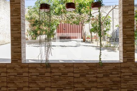 Vista da sala  de casa à venda com 3 quartos, 325m² em Coqueiros, Belo Horizonte