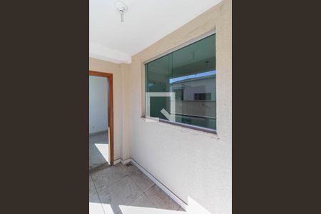 Varanda da sala de apartamento à venda com 2 quartos, 80m² em Piratininga, Belo Horizonte