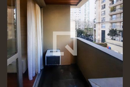 Varanda de apartamento para alugar com 1 quarto, 40m² em Moema, São Paulo