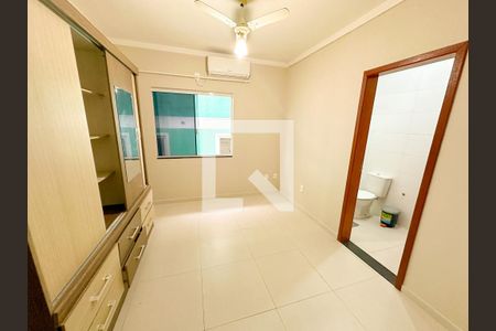 Suíte de apartamento para alugar com 2 quartos, 70m² em Ingleses do Rio Vermelho, Florianópolis