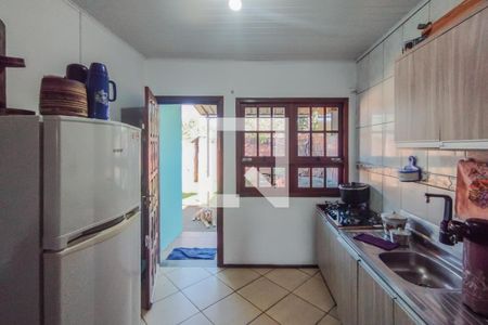 Cozinha  de casa à venda com 2 quartos, 58m² em Feitoria, São Leopoldo