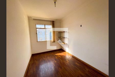 Quarto 2 de apartamento para alugar com 2 quartos, 65m² em Novo Riacho, Contagem