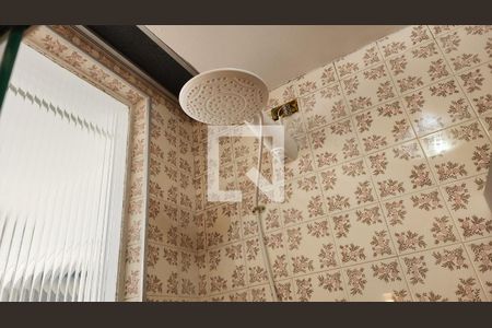 Studio para alugar com 35m², 1 quarto e 1 vaga Studio para alugar com 35m², 1 quarto e 1 vagaChuveiro