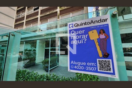 Studio para alugar com 35m², 1 quarto e 1 vaga Studio para alugar com 35m², 1 quarto e 1 vagaFachada ADESIVO INSTALADO