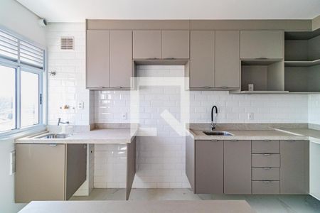 Cozinha de apartamento à venda com 1 quarto, 27m² em Jardim Trussardi, São Paulo