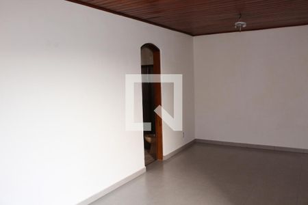 Casa para alugar com 3 quartos, 13633m² em Vila Santo Antônio do Portão, Cotia