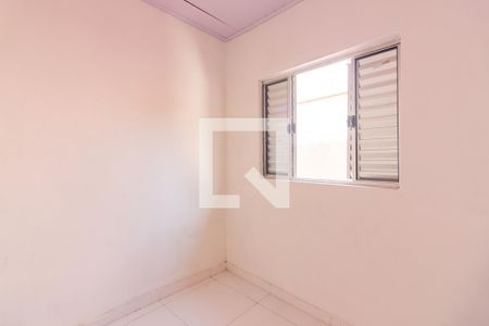 Quarto de casa para alugar com 2 quartos, 40m² em Santo Antônio, Osasco