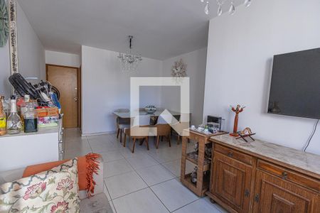 Sala de apartamento à venda com 3 quartos, 85m² em Planalto, Belo Horizonte