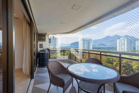 Varanda de apartamento para alugar com 3 quartos, 160m² em Barra da Tijuca, Rio de Janeiro