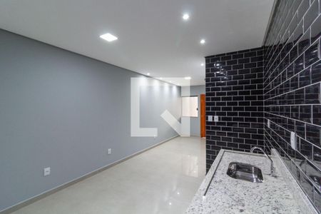 Sala/Cozinha de casa à venda com 2 quartos, 100m² em Vila Carrão, São Paulo