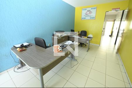 Sala de casa para alugar com 3 quartos, 96m² em Vila Brasília, Aparecida de Goiânia