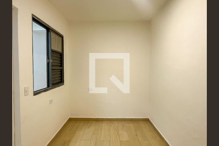 Quarto 1 de casa para alugar com 2 quartos, 60m² em Vila Pereira Cerca, São Paulo