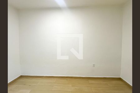 Quarto 1 de casa para alugar com 2 quartos, 60m² em Vila Pereira Cerca, São Paulo