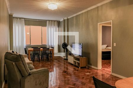 Sala  de apartamento para alugar com 3 quartos, 120m² em Copacabana, Rio de Janeiro