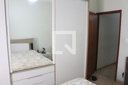 Quarto 1 de casa à venda com 2 quartos, 140m² em Olímpico, São Caetano do Sul