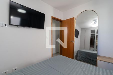 Quarto 1 de apartamento para alugar com 2 quartos, 84m² em Parque Peruche, São Paulo