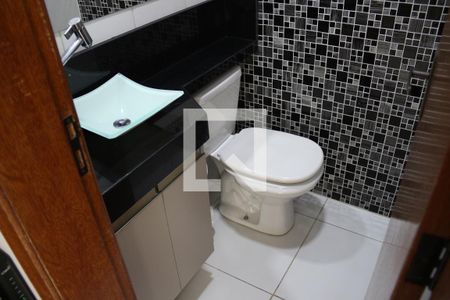 Banheiro 1 de casa à venda com 3 quartos, 140m² em Pindorama, Belo Horizonte