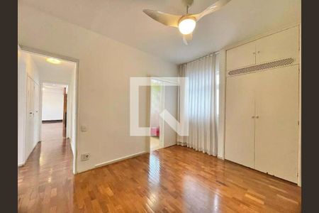 Apartamento à venda com 3 quartos, 132m² em Centro, Belo Horizonte