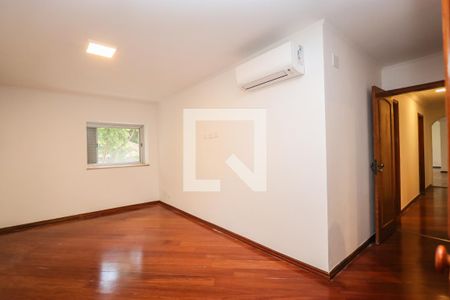 Suite de apartamento para alugar com 4 quartos, 175m² em Jardim Paulista, São Paulo