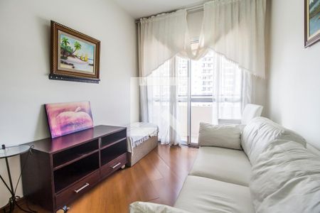 Sala de TV de apartamento para alugar com 2 quartos, 50m² em Tamboré, Barueri