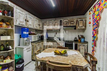 Cozinha de casa à venda com 3 quartos, 483m² em Niterói, Canoas