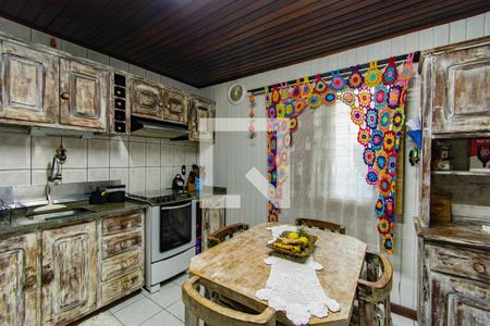 Cozinha de casa à venda com 3 quartos, 483m² em Niterói, Canoas