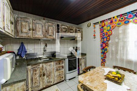 Cozinha de casa à venda com 3 quartos, 483m² em Niterói, Canoas