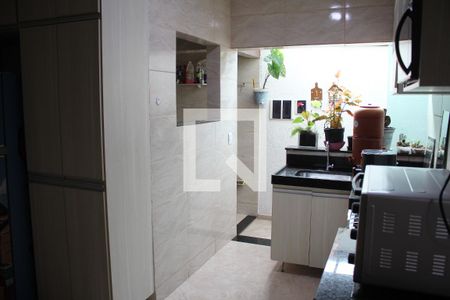 Cozinha de casa à venda com 3 quartos, 70m² em Lindéia, Contagem