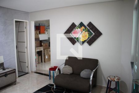 Sala de casa à venda com 3 quartos, 70m² em Lindéia, Contagem